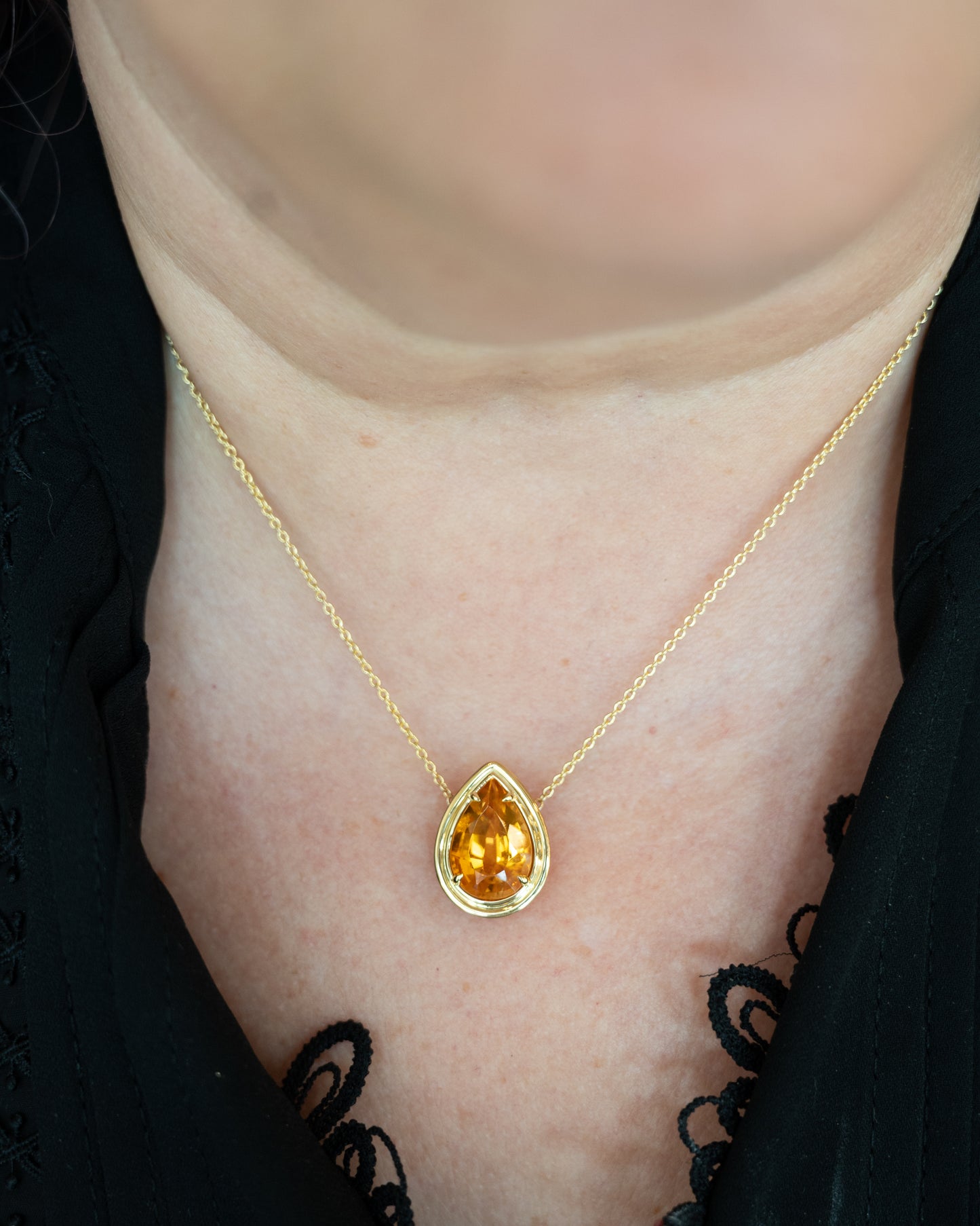 5.45 Pear Cut Citrine Pendant Necklace in 18k Yellow Gold