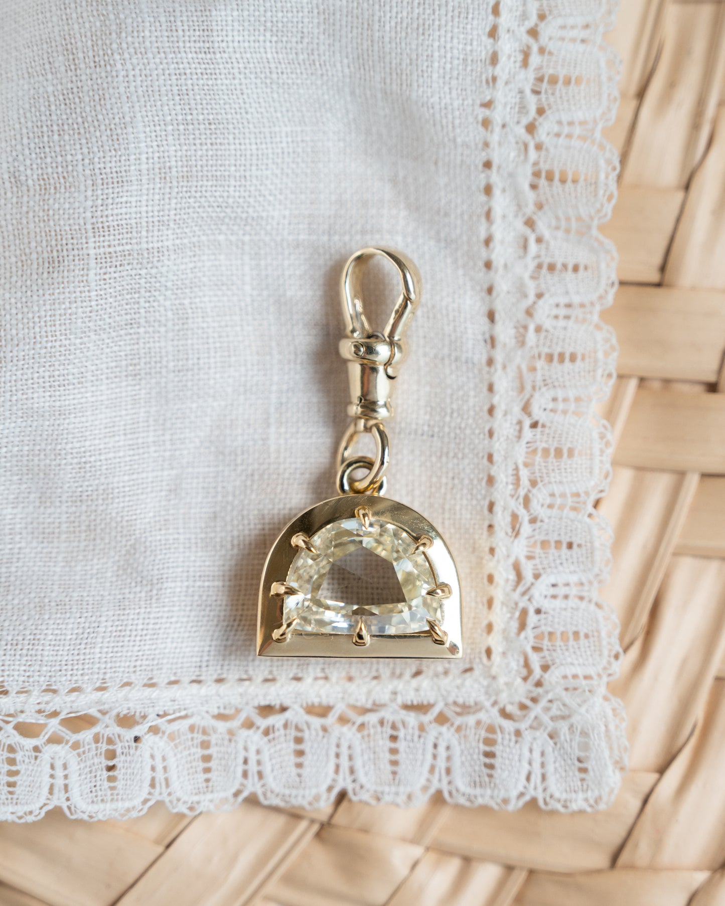 2.82 Half Moon Diamond Pendant Necklace 18k