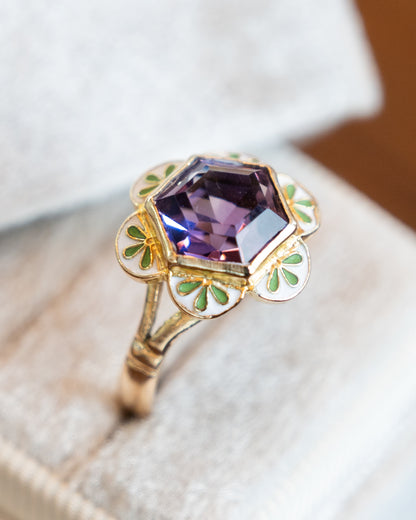 2.00 Edwardian Hexagon Amethyst Ring in 14k