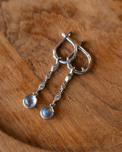 1.37 Wendy Walker Moonstone Drop Earrings in Platinum
