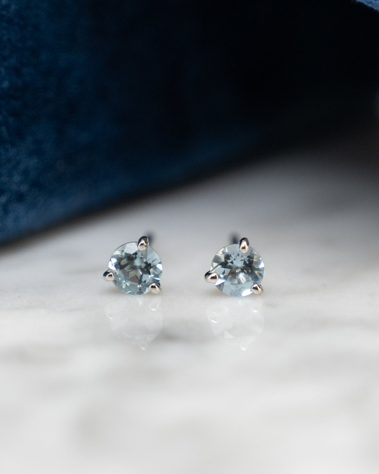 .48 Aquamarine Stud Earrings in 14k White Gold