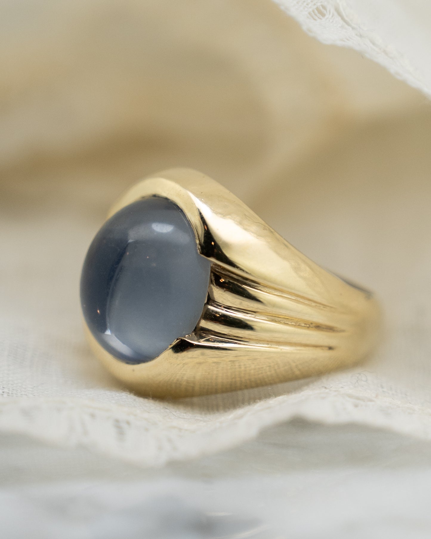 12.60 Cabochon Star Sapphire Cocktail Ring in 10k