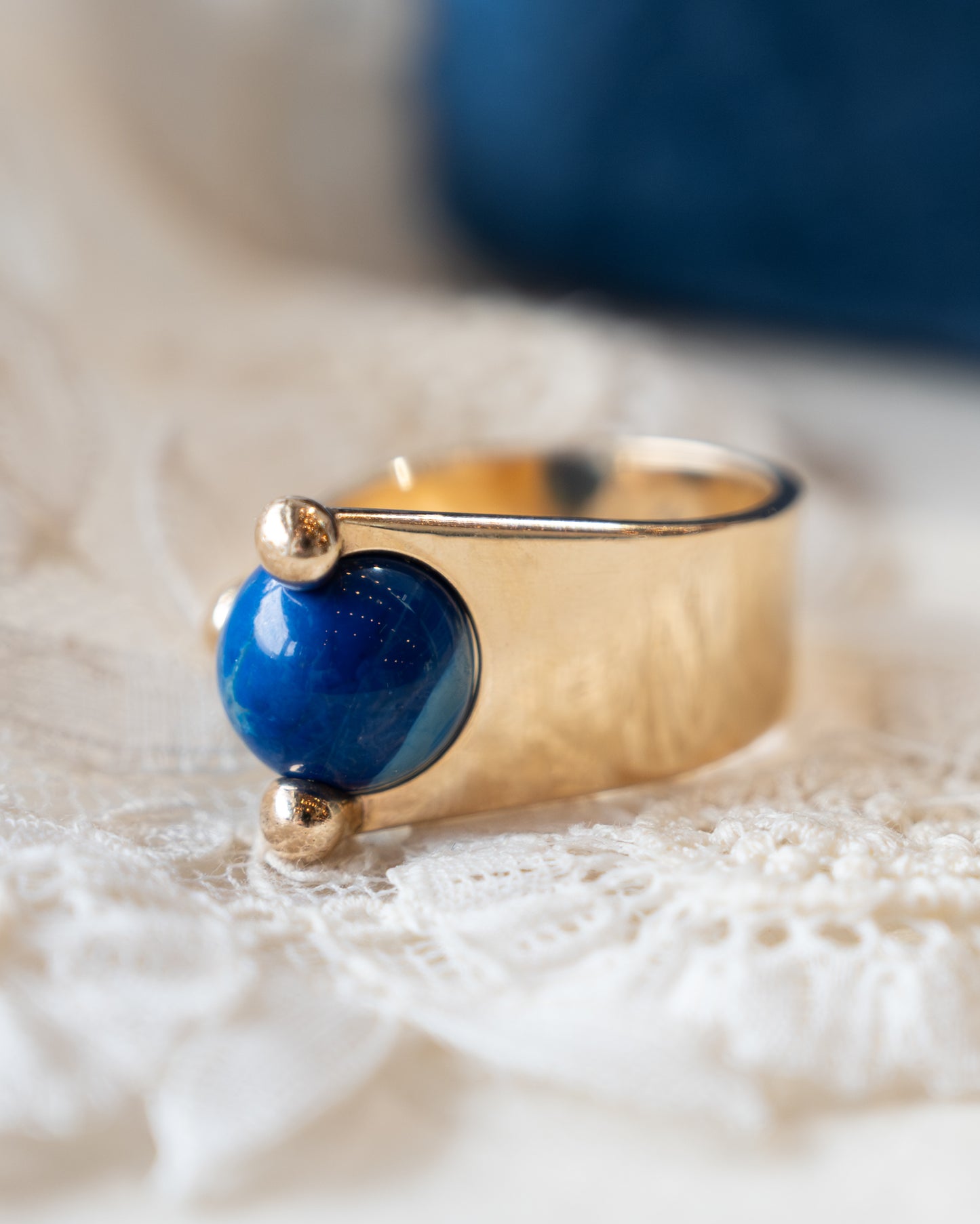 Cabochon Cut Lapis Lazuli Cocktail Ring 14k Yellow Gold