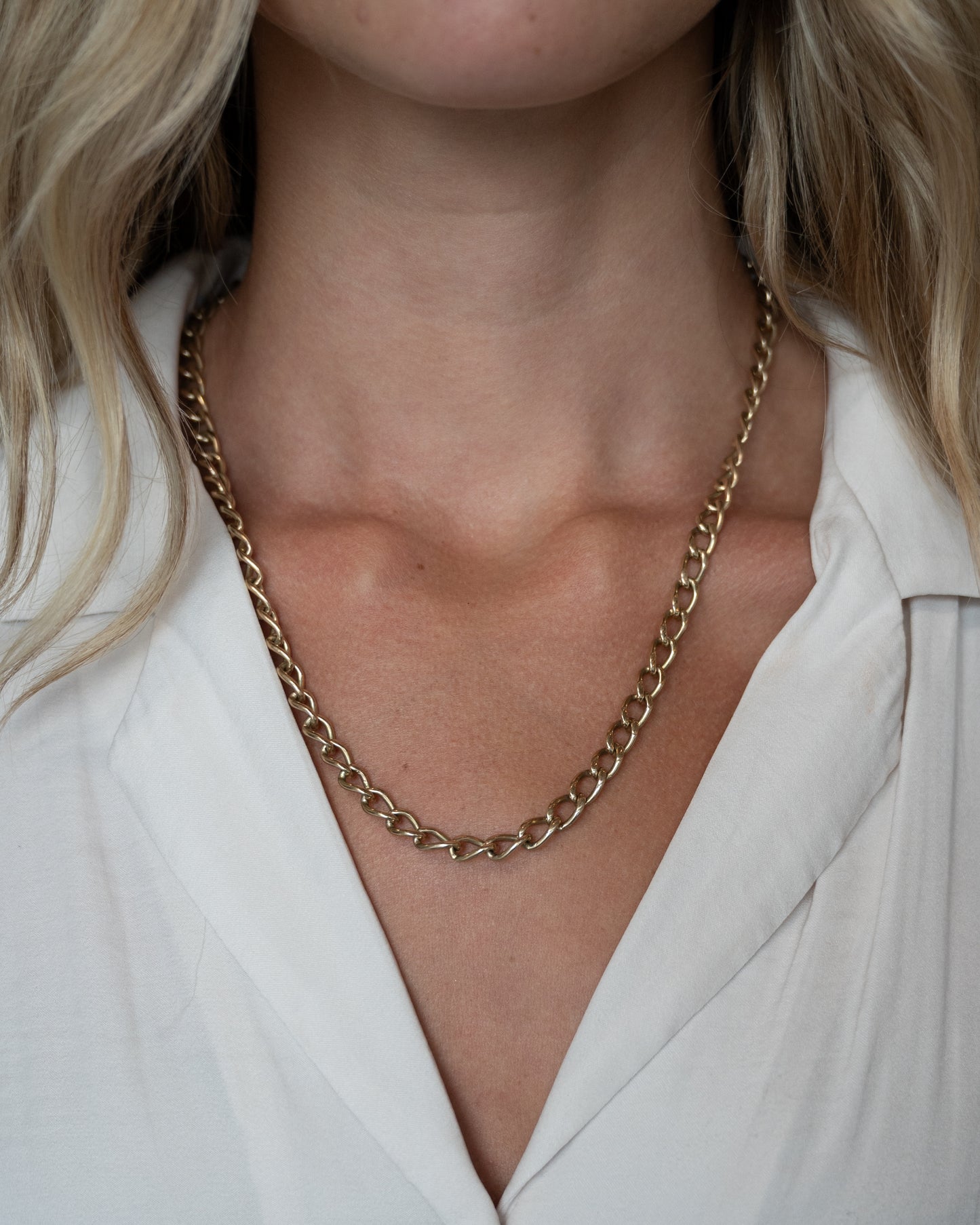 21" Oval Curb Link Chain Necklace 10k Yellow Gold