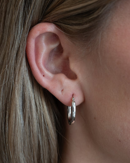 Oval Hoop Earrings 14k White Gold