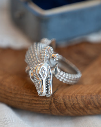 Coiled Alligator Cocktail Ring Platinum