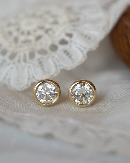 1.04 Round Brilliant Diamond Stud Earrings 10k Yellow Gold