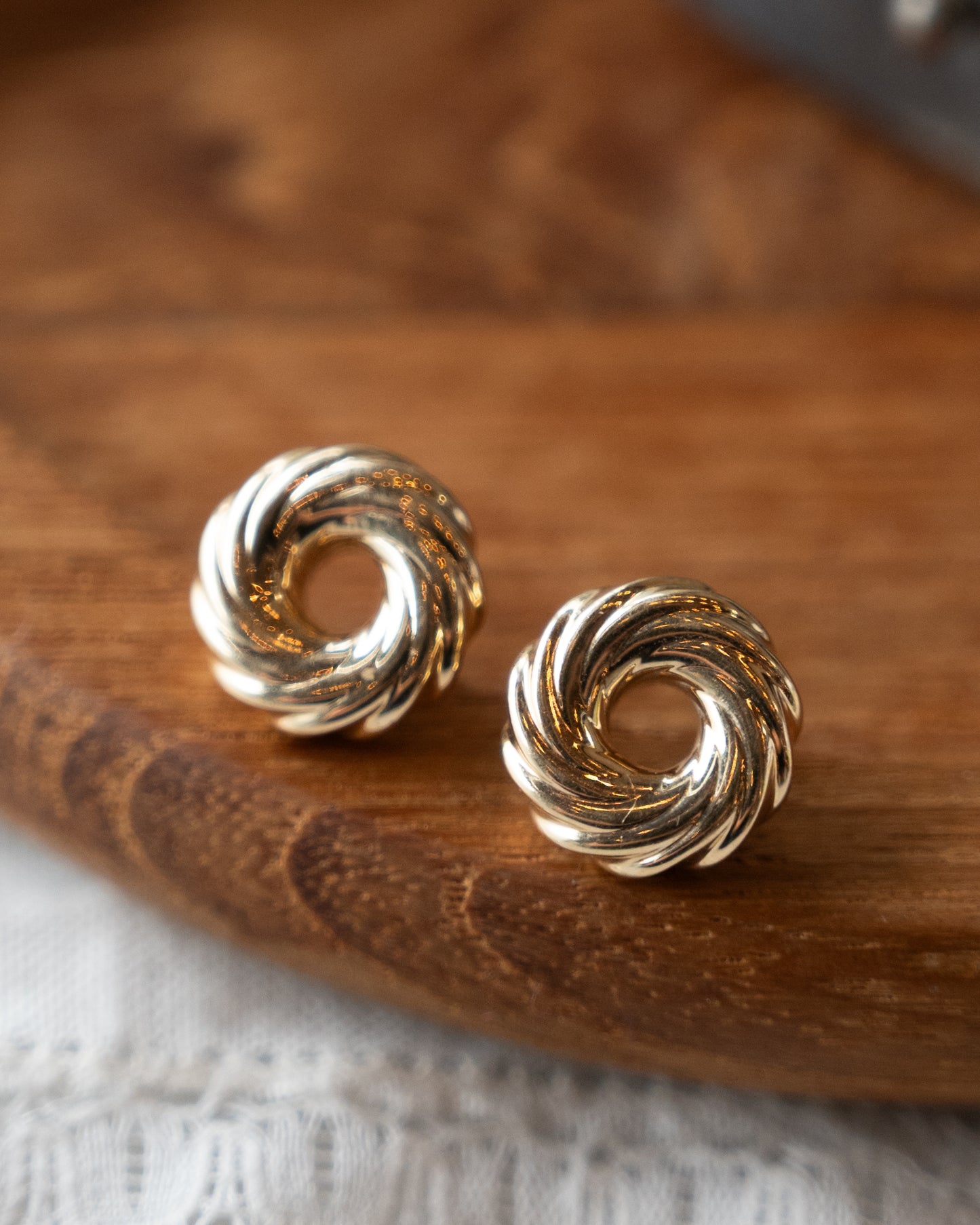 Spiral Circle Stud Earrings 14k Yellow Gold