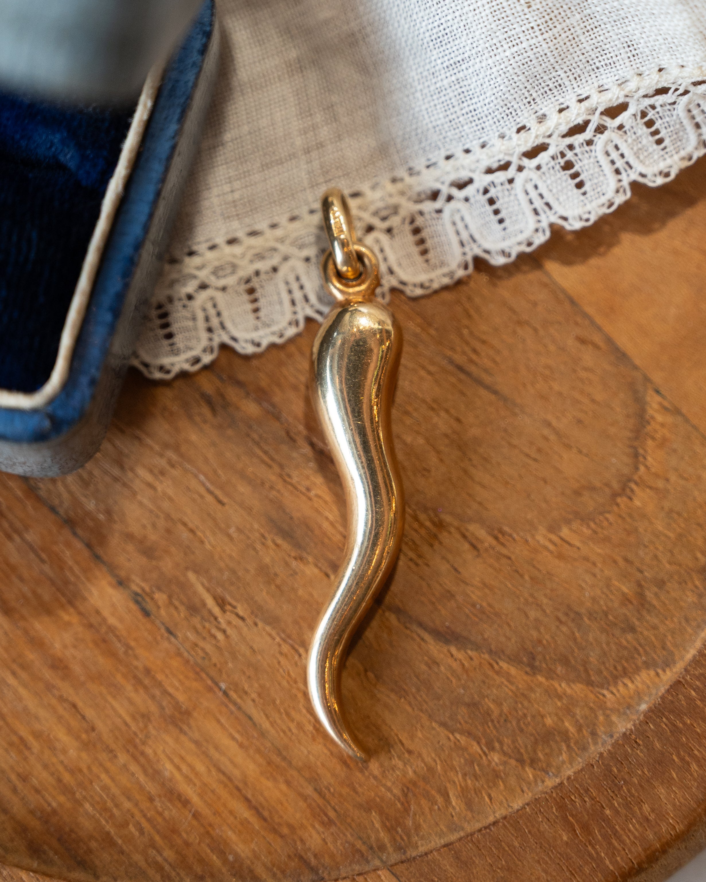 Vintage Mid-Century Cornicello Charm 14k Yellow Gold – Filigree