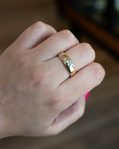 Vintage Mid-Century Diamond Wedding Band 10k Yellow Gold