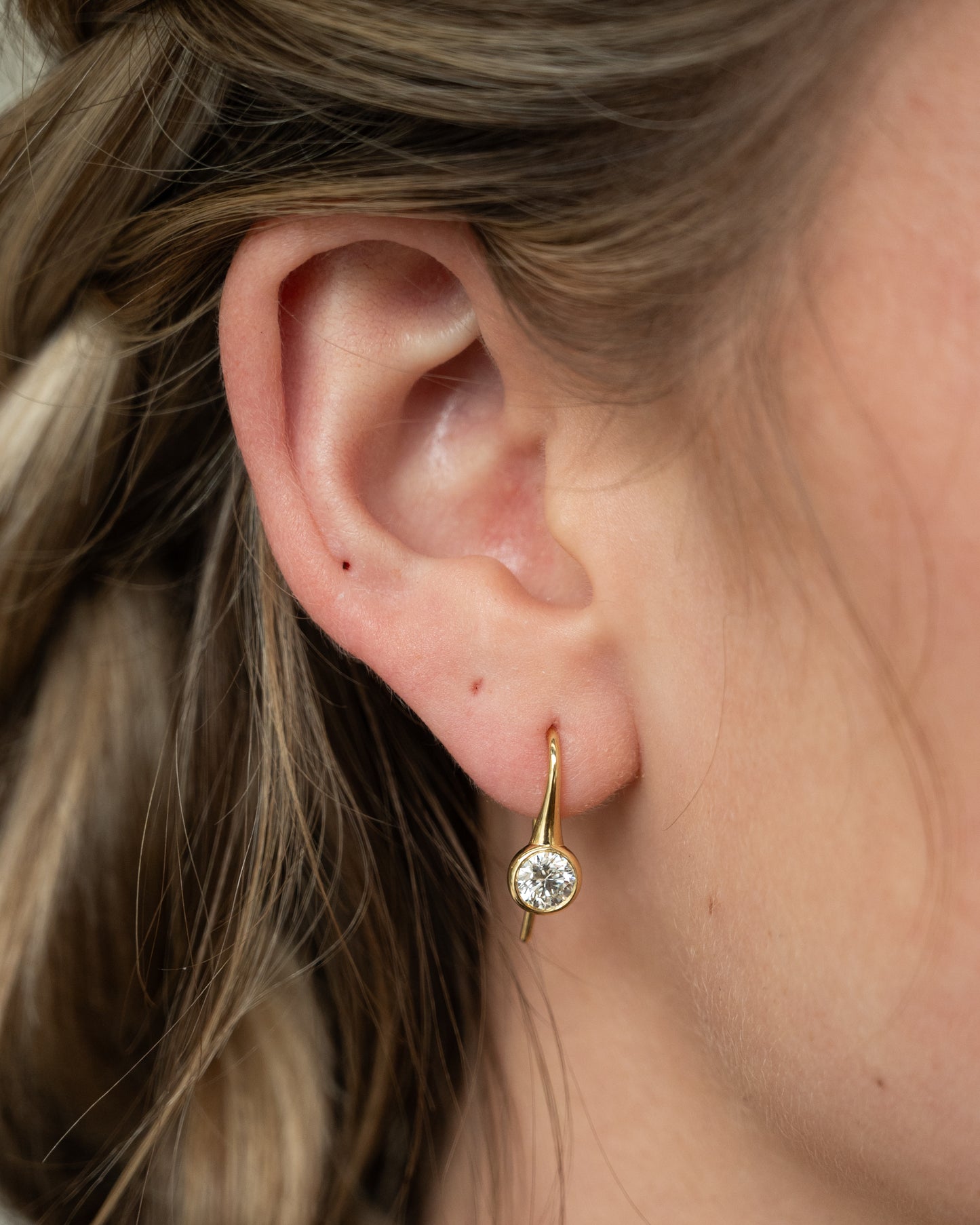 1.07 Diamond Drop Earrings 18k Yellow Gold