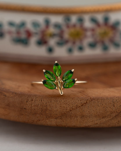 .80 Tsavorite Garnet Leaf Cocktail Ring 14k