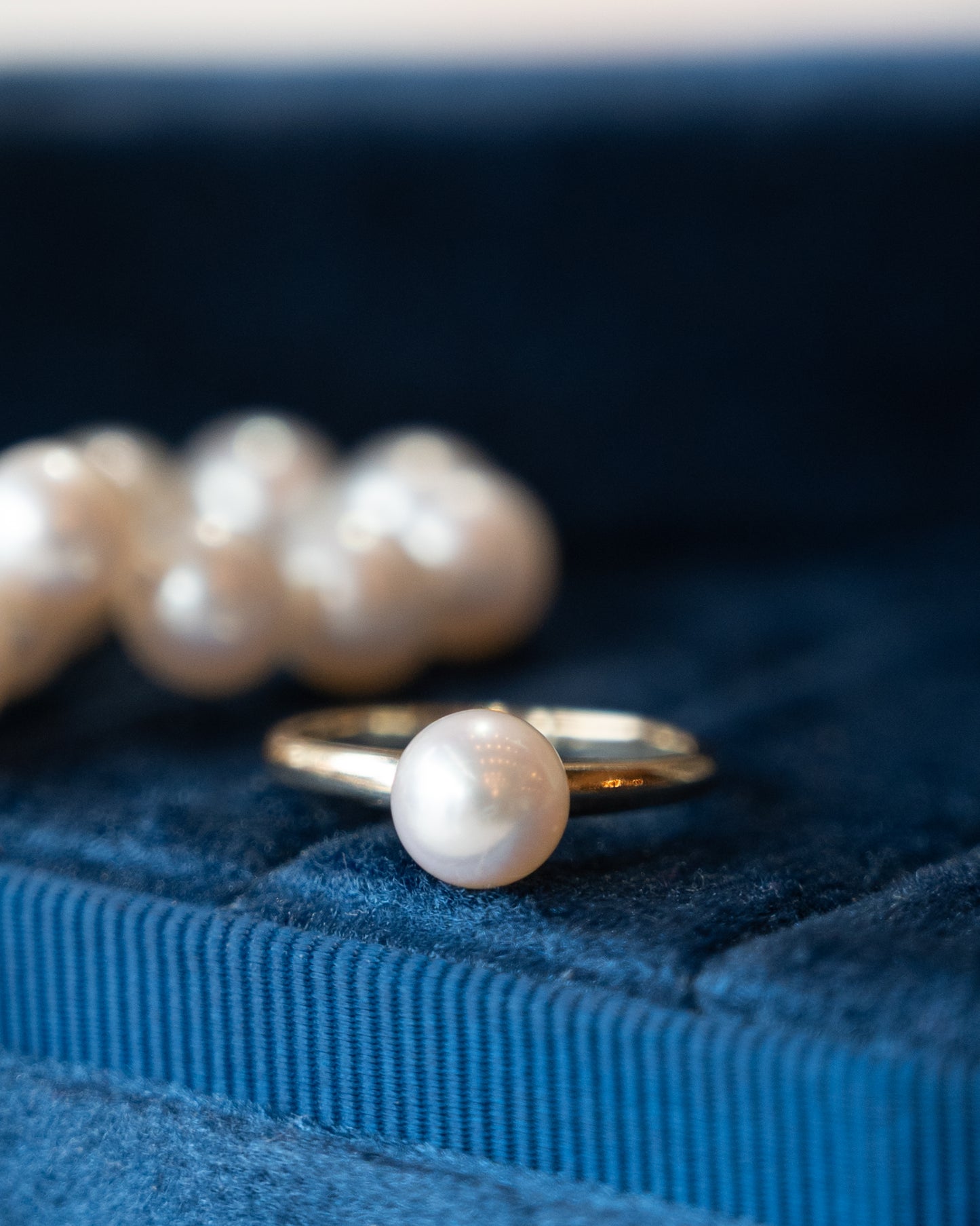 Solitaire Pearl Cocktail Ring 14k Yellow Gold