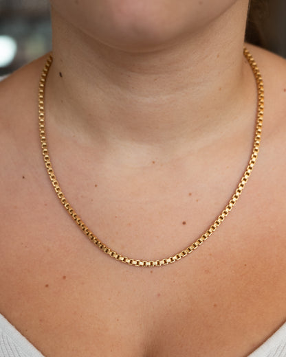 19" Box Link Chain Necklace 18k Yellow Gold