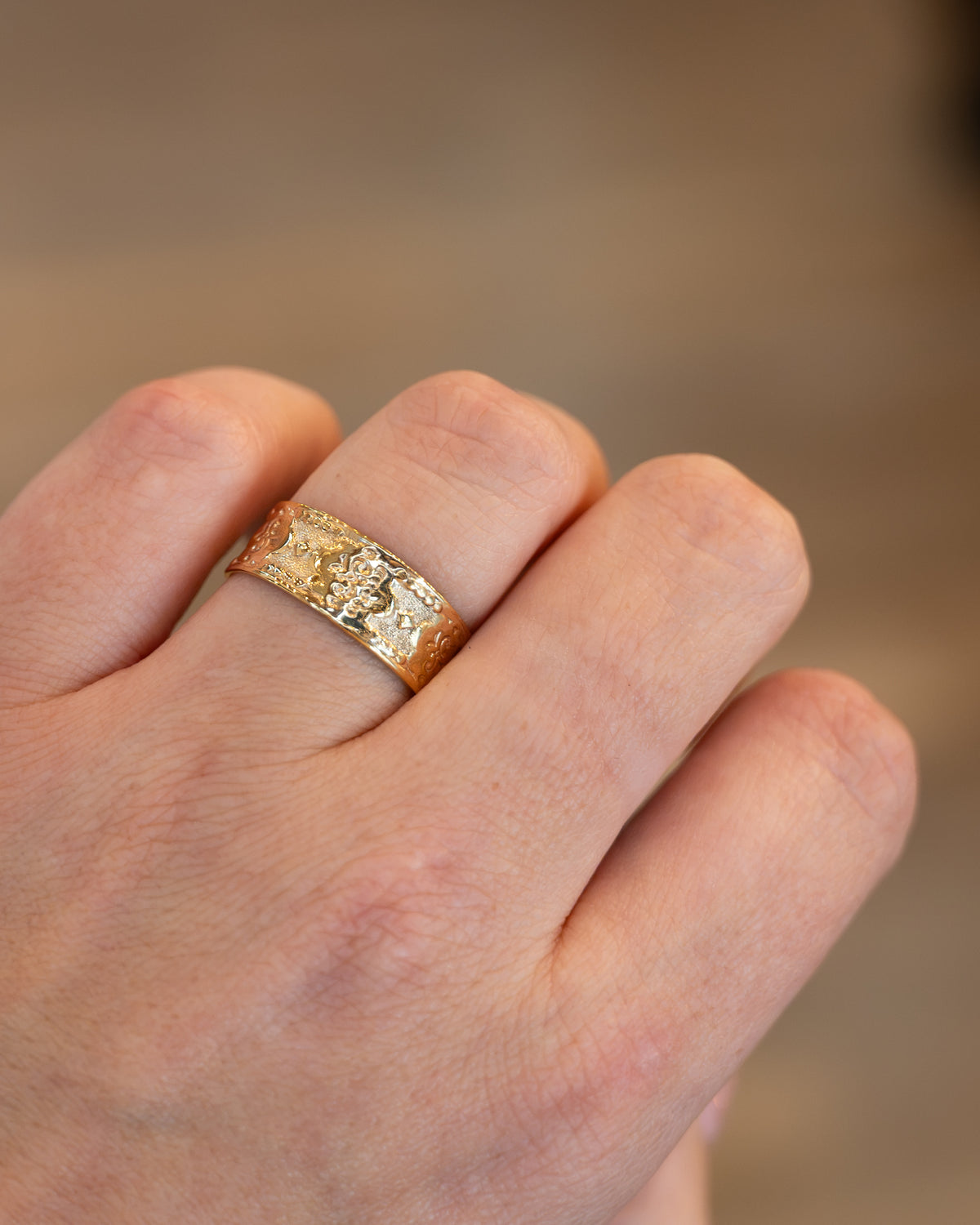 Antique Victorian Engraved Men's Wedding Band 14k