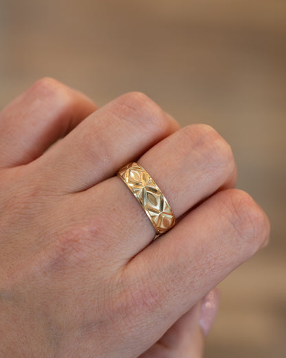 Vintage Mid-Century Men's Engraved Wedding Band 14k