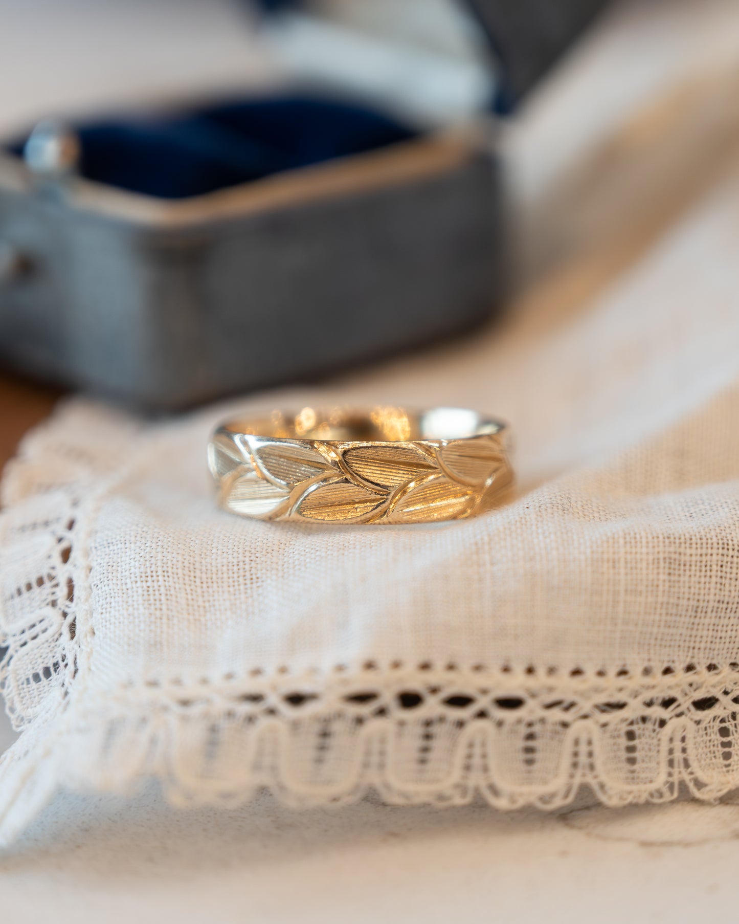 Men's Engraved Wedding Band 14k Yellow Gold