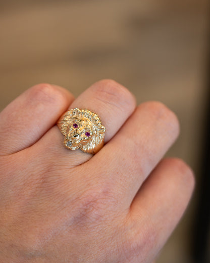 .03 Vintage Diamond & Ruby Lion Cocktail Ring 14k
