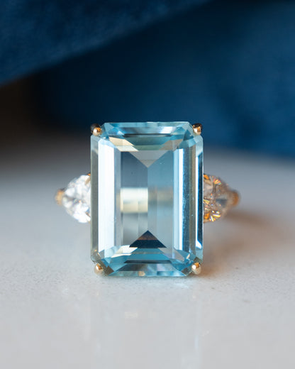 12.32 Aquamarine & Diamond Cocktail Ring 14k