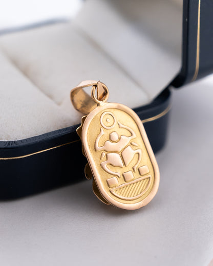 Cabochon Cut Malachite Scarab Pendant 14k Yellow Gold