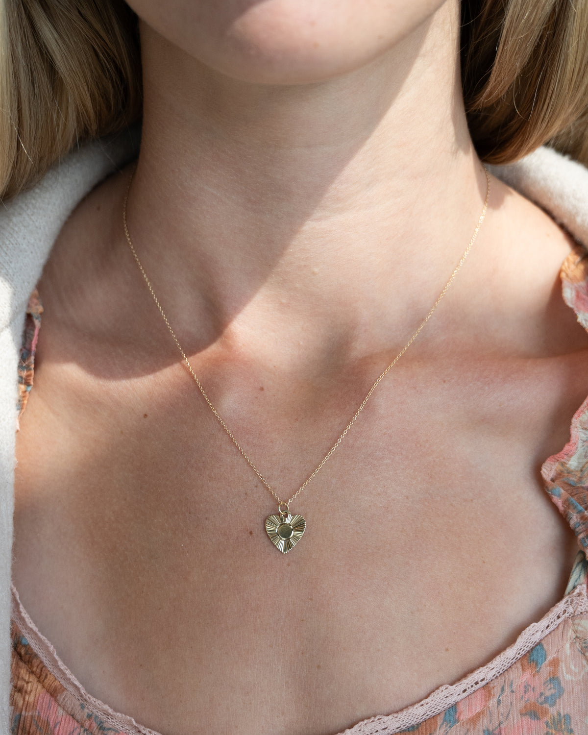 Vintage Mid-Century Fluted Heart Pendant Necklace 14k