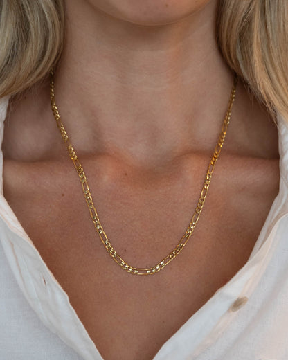 19" Figaro Chain Necklace 14k Yellow Gold