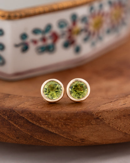 1.00 Carat Peridot Stud Earrings 14k Yellow Gold