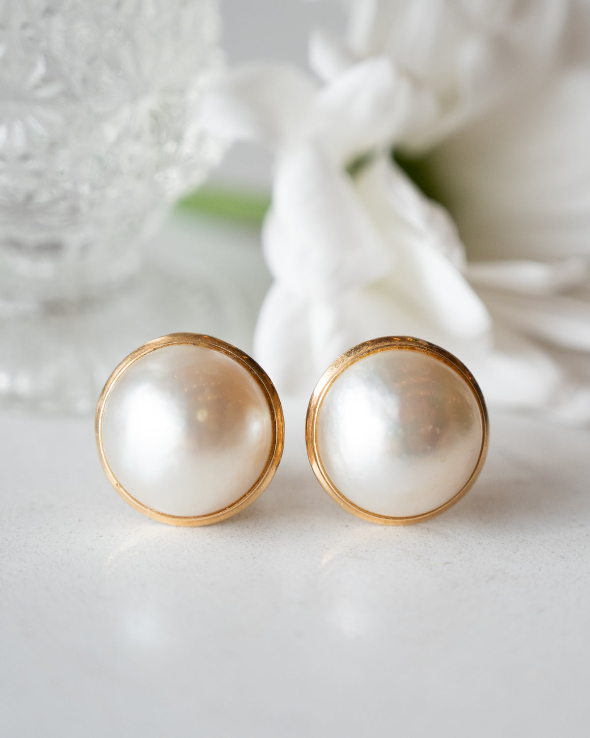 18mm Mabe Pearl Stud Earrings 14k Yellow Gold