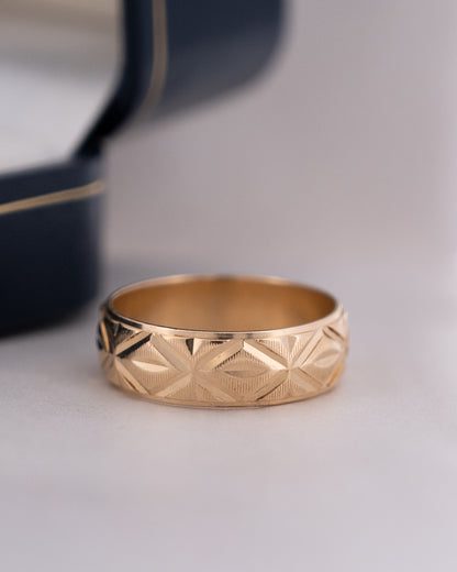 Vintage Mid-Century Men's Engraved Wedding Band 14k