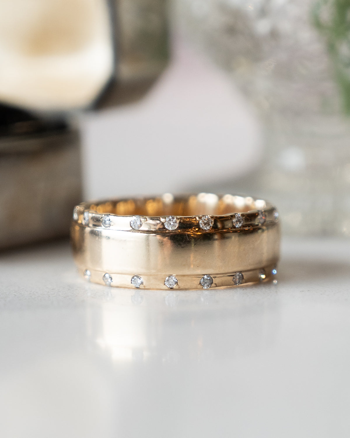 Men's Round Diamond Wedding Band 10k Yellow Gold