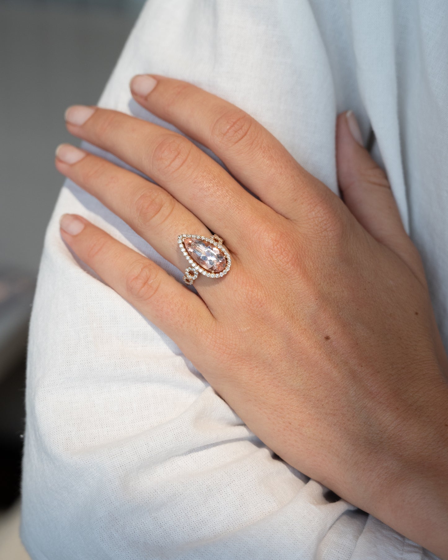 4.10 Morganite Pear Cocktail Ring 18k Rose Gold