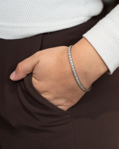 3.25 Antique Art Deco Diamond Line Bracelet Platinum