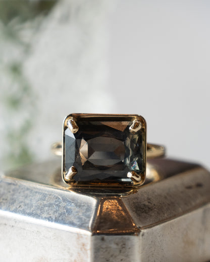 7.75 East-West Sapphire Solitaire Ring 14k