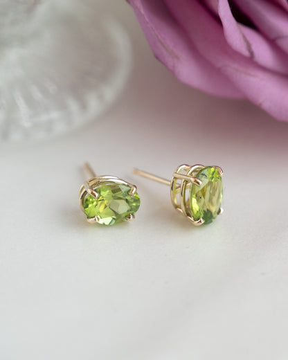2.50 Oval Peridot Stud Earrings 14k Yellow Gold