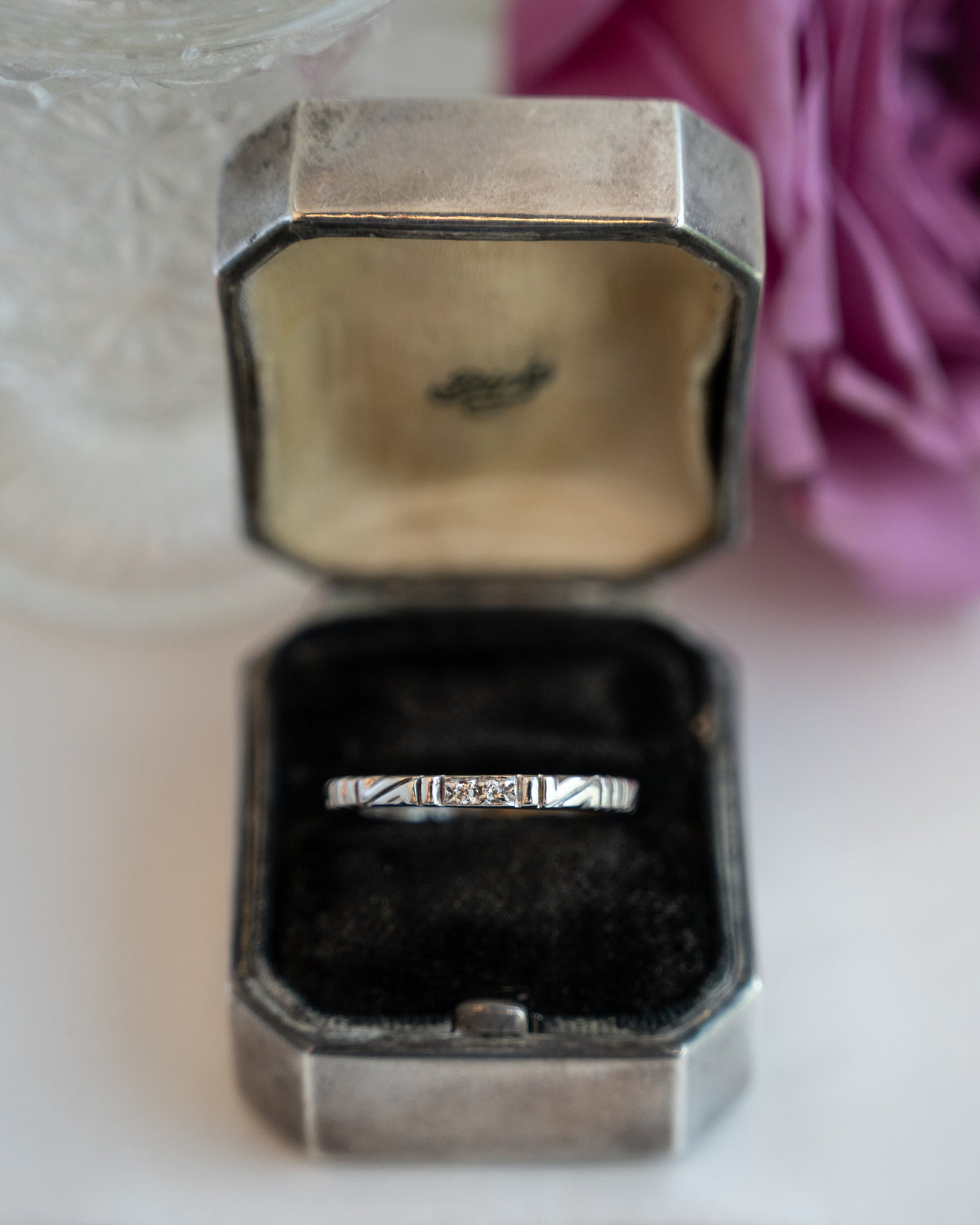 .04 Vintage Mid-Century Diamond Eternity Wedding Band 18k