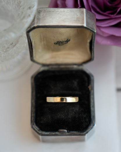 3mm Flat Edge Wedding Band 14k Yellow Gold