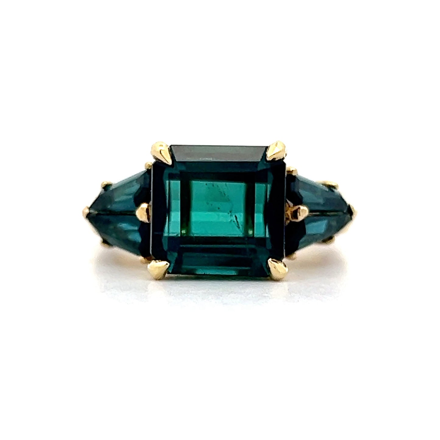 Green Tourmaline & Diamond Ring in 18k Yellow Gold