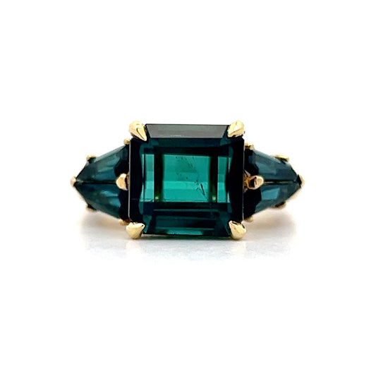 Green Tourmaline & Diamond Ring in 18k Yellow Gold