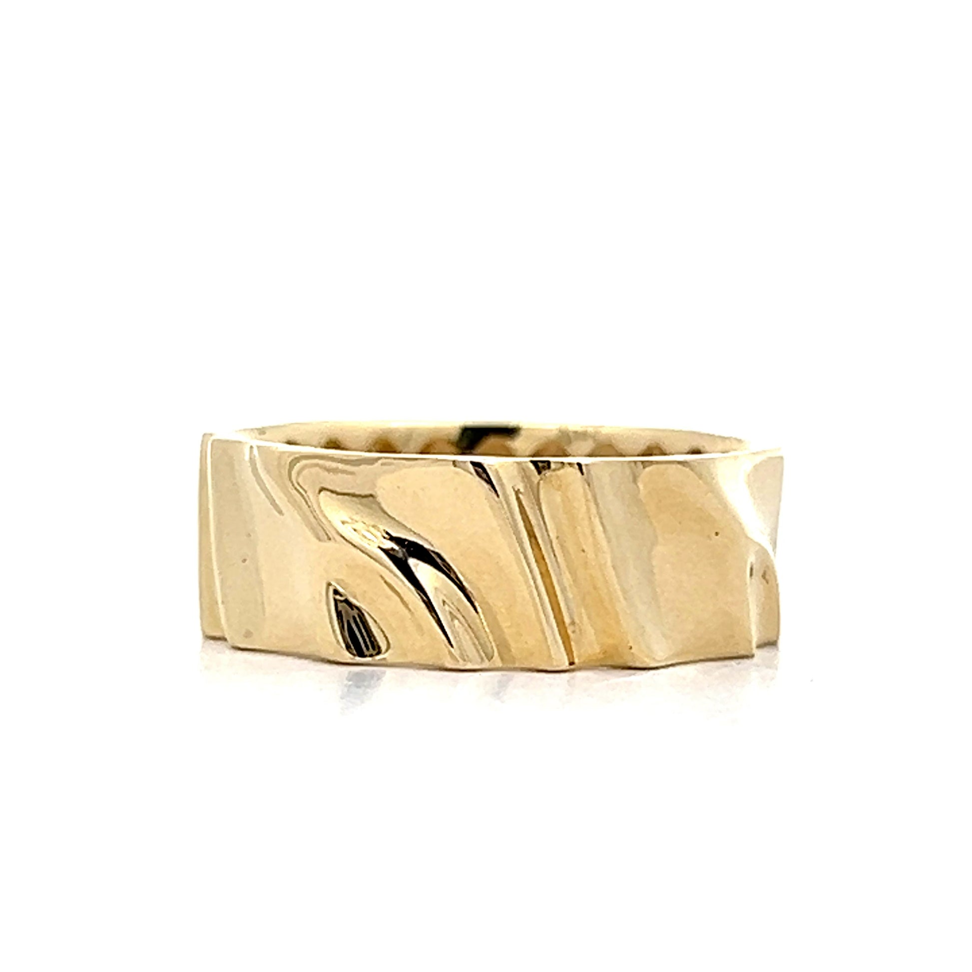 Mens Wavy Textured Wedding Band in 14k Yellow Gold