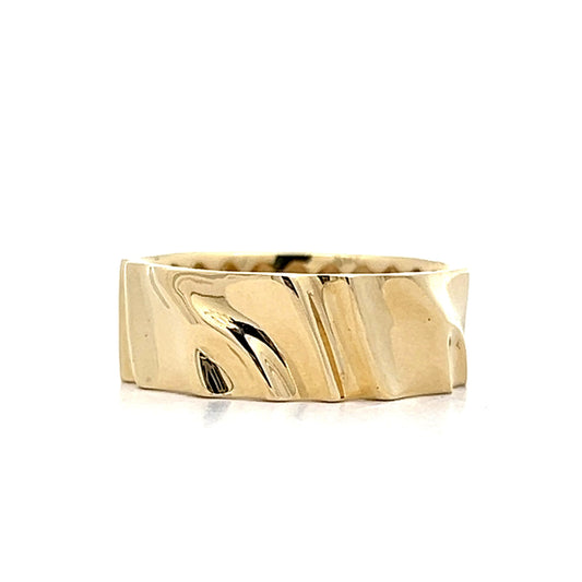 Mens Wavy Textured Wedding Band in 14k Yellow Gold