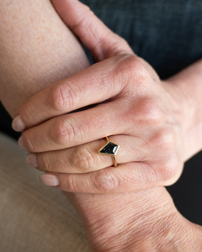 2.44 Kite Sapphire Engagement Ring 14k