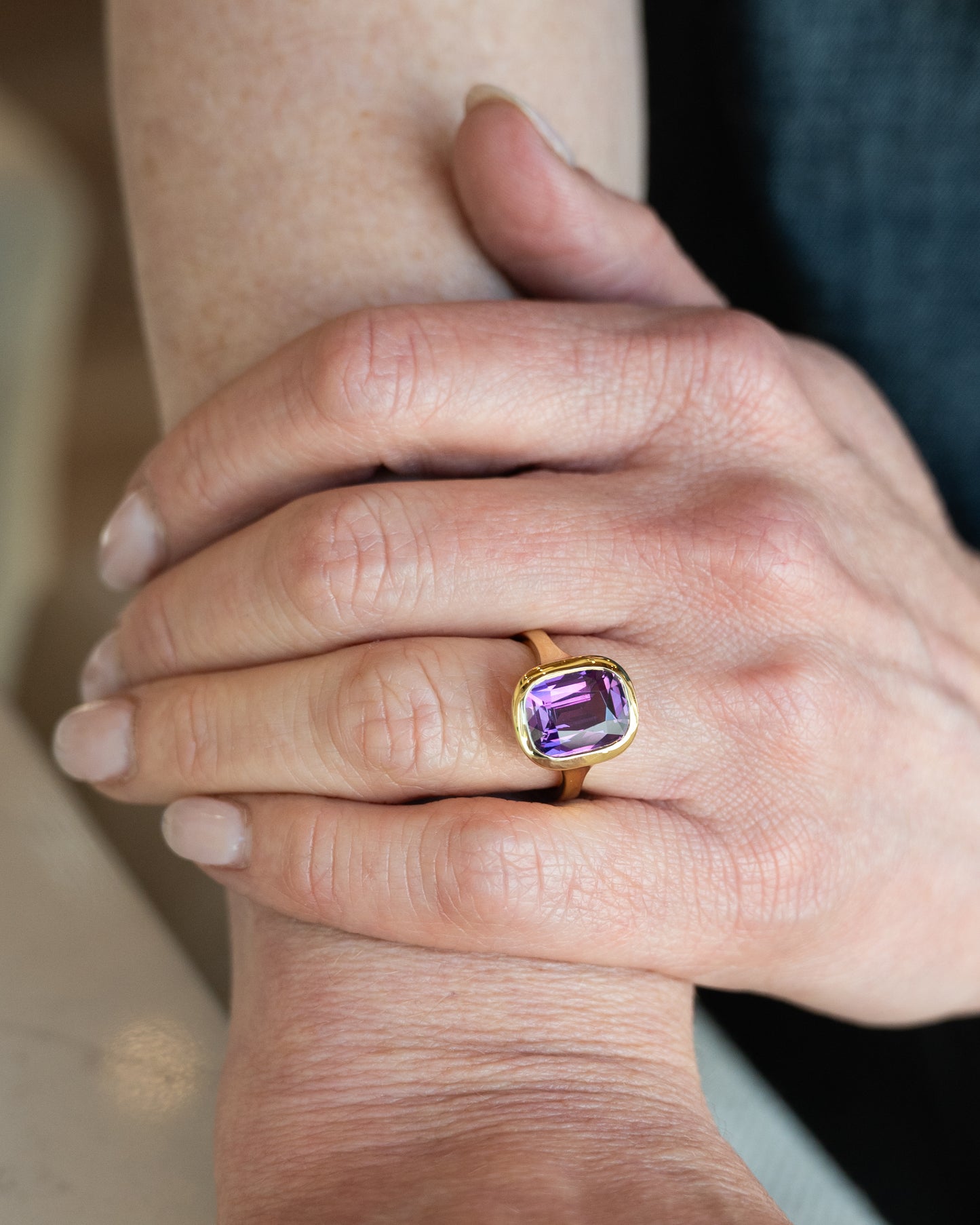 7.59 Cushion Sapphire Engagement Ring 18k Yellow Gold