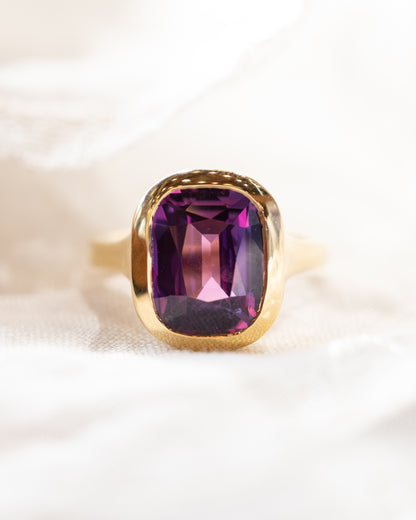 7.59 Cushion Sapphire Engagement Ring 18k Yellow Gold