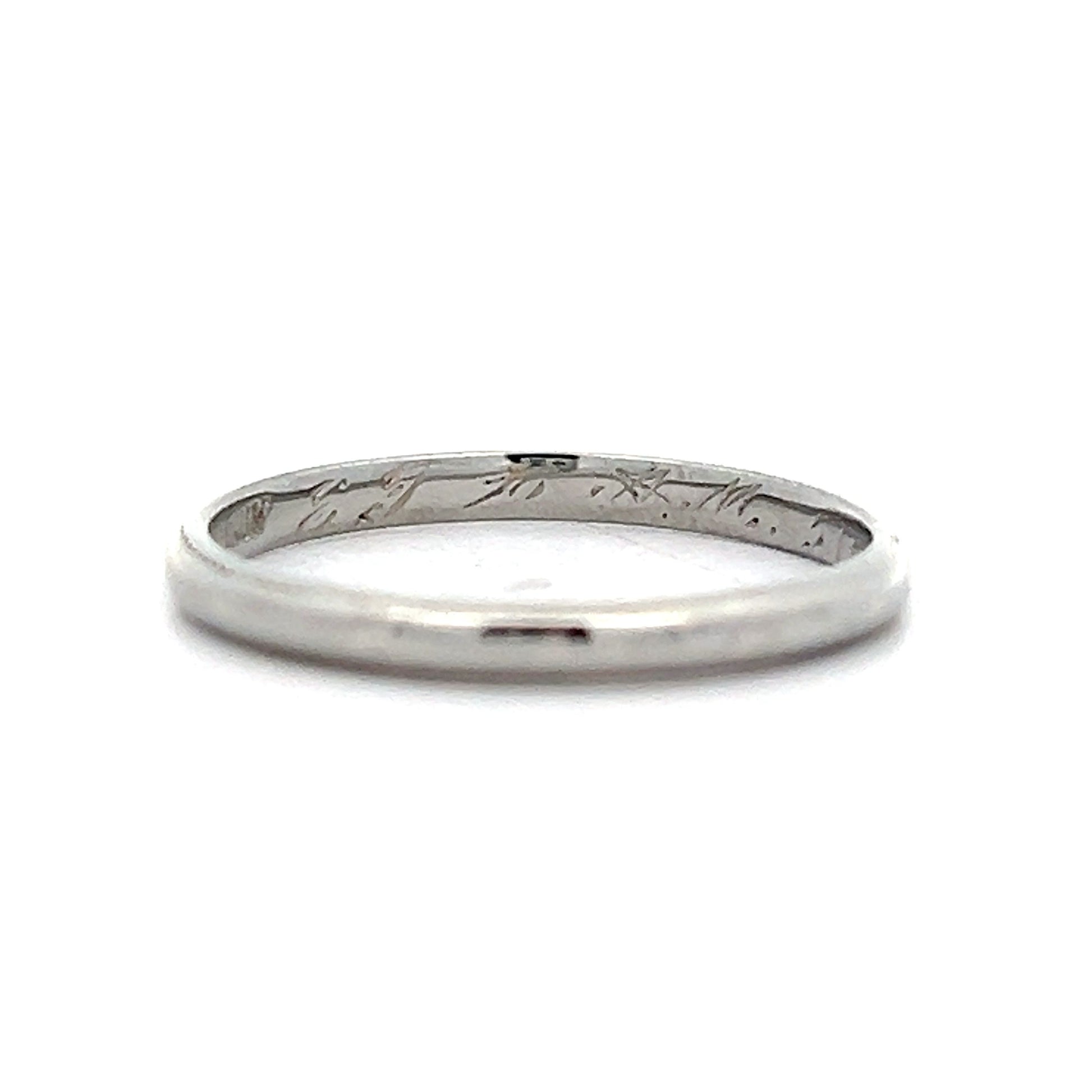 Simple Antique Art Deco Wedding Band in Platinum