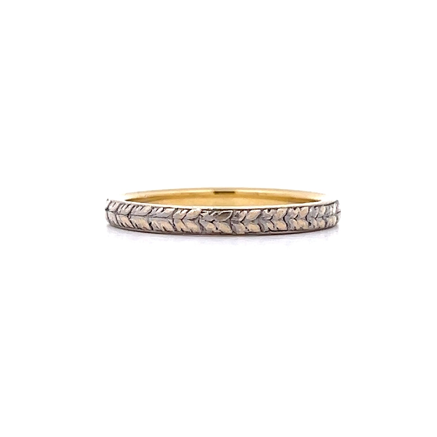 Antique Art Deco Chevron Engraved Band in 18k