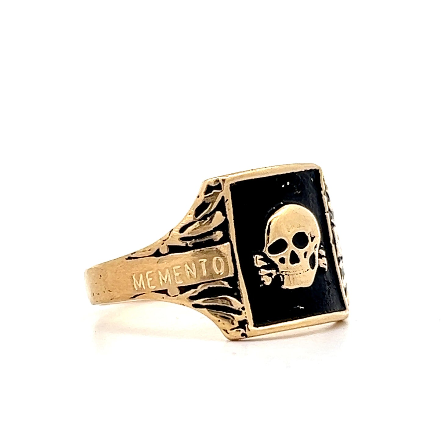 Mens Memento Mori Skull Ring in 18k Yellow Gold