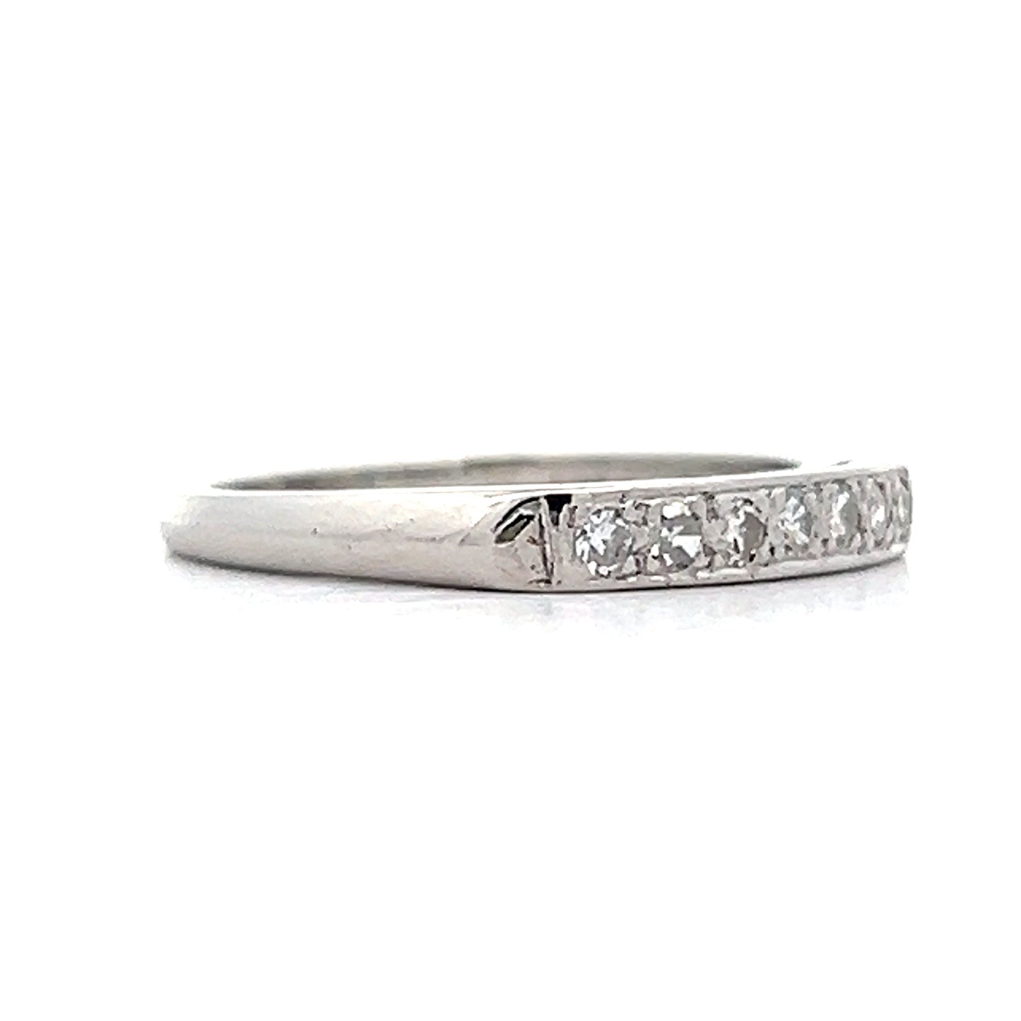 .14 Vintage Round Diamond Wedding Band in Platinum