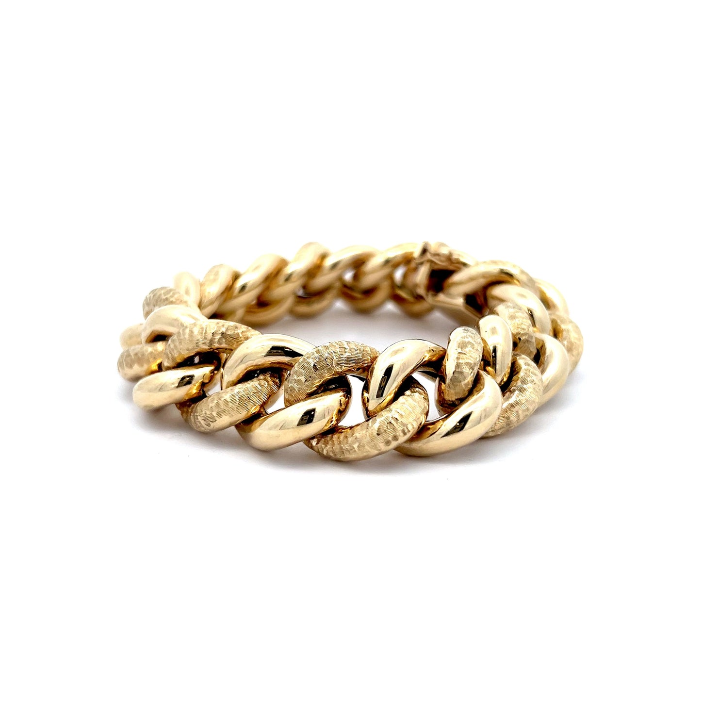 Oversized Curb Link Bracelet in 14k Yellow Gold