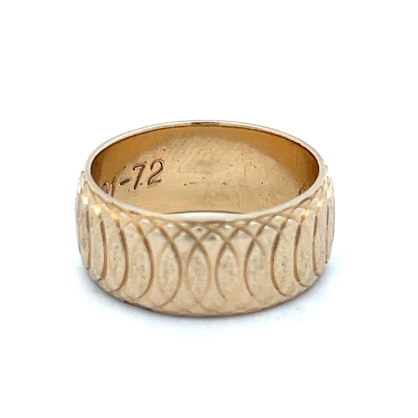 Circular Geometric Pattern Wedding Band in 14k