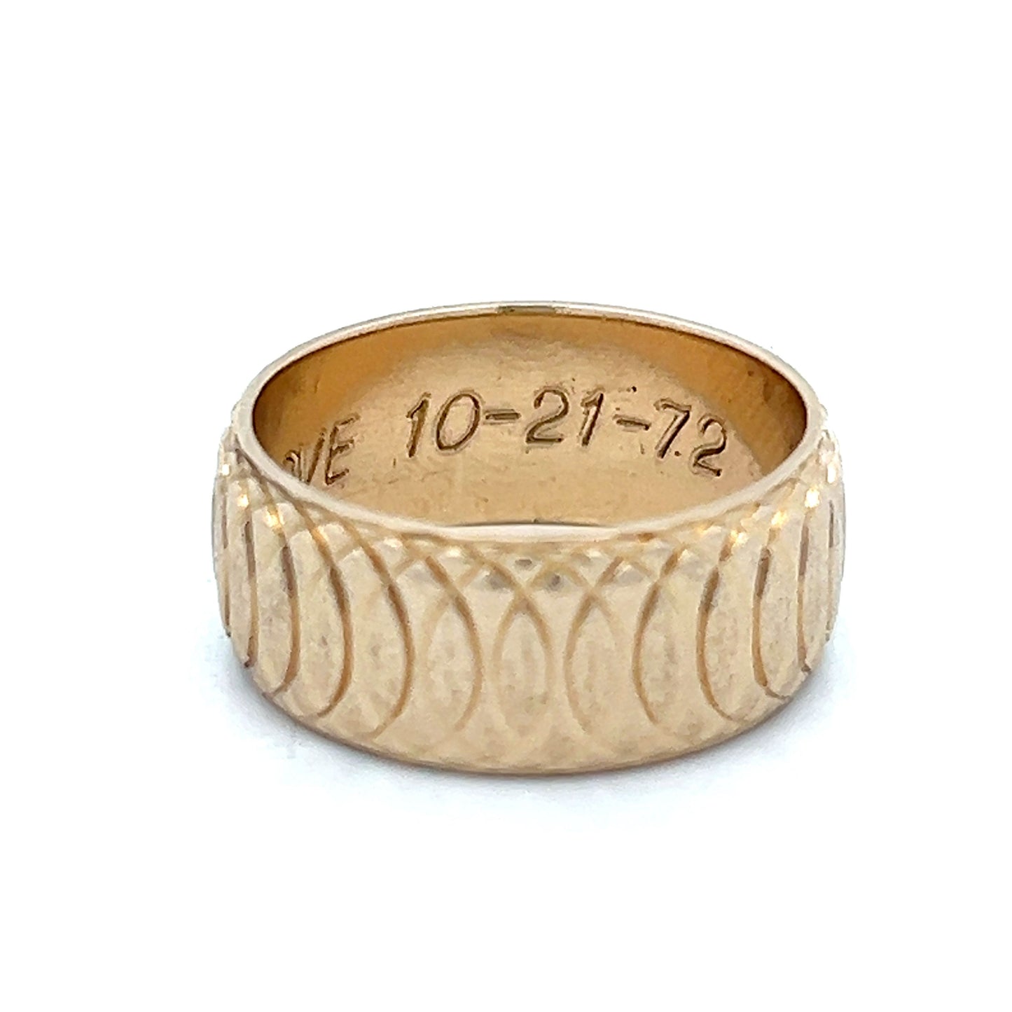 Circular Geometric Pattern Wedding Band in 14k